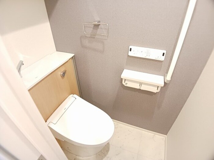 物件内観写真10　(トイレ)