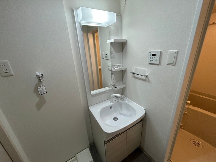 物件内観写真12　(洗面)