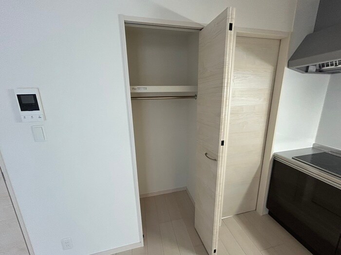 物件内観写真13　(収納)