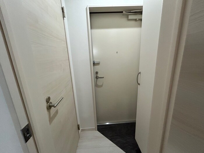 物件内観写真14　(玄関)