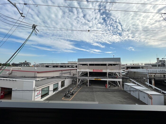 物件内観写真14　(室内からの展望)