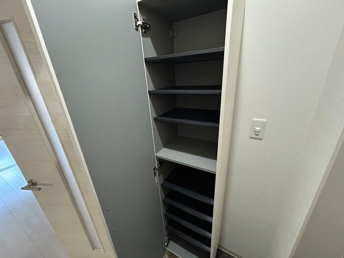 物件内観写真15　(靴箱)