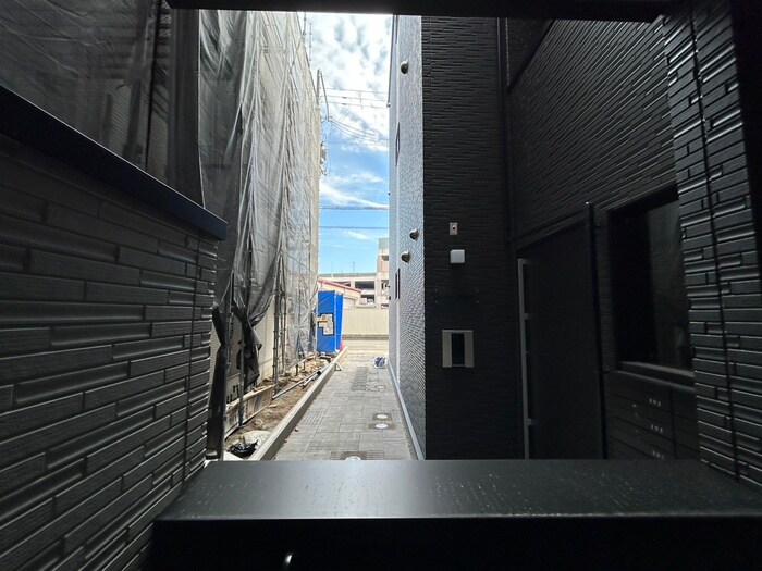 物件内観写真16　(室内からの展望)