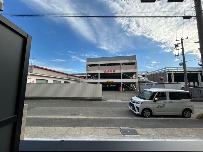 物件内観写真16　(室内からの展望)