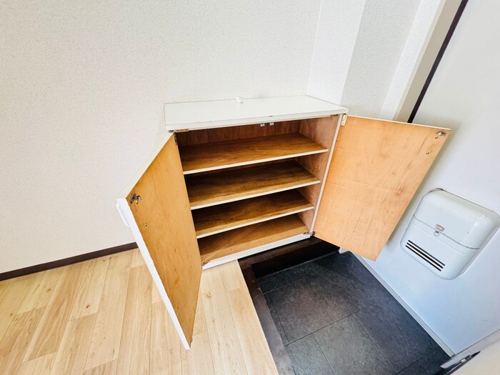 物件内観写真16　(靴箱)