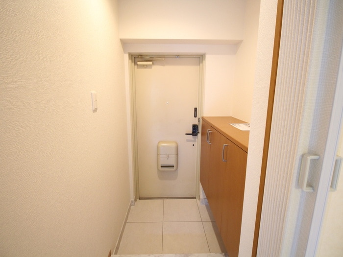 物件内観写真17　(玄関)