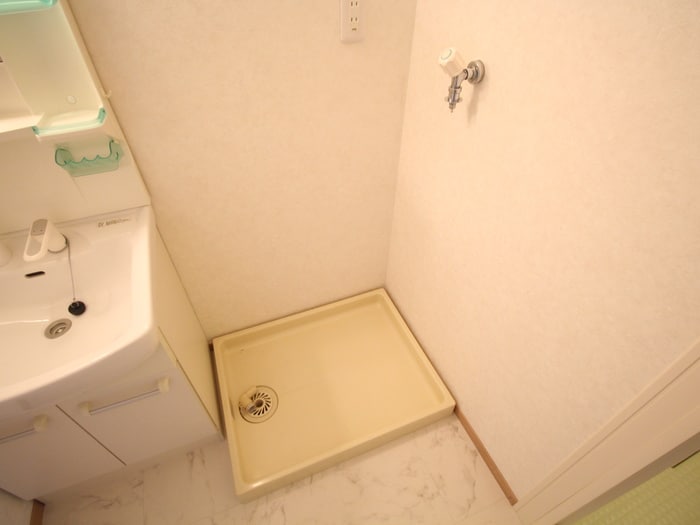 物件内観写真21　(洗濯機置場)