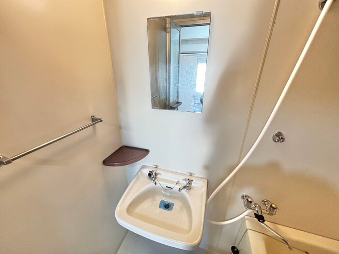 物件内観写真11　(洗面)