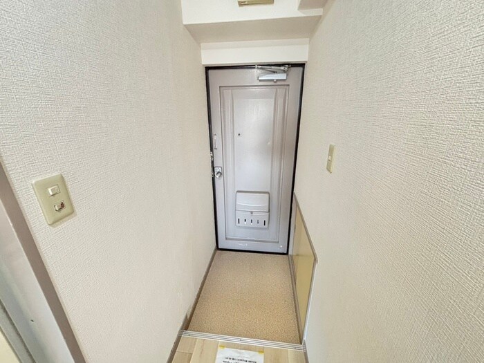 物件内観写真20　(玄関)