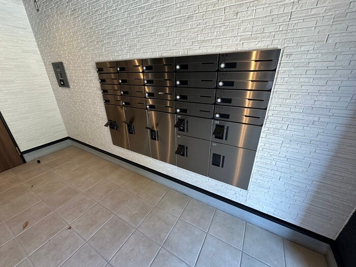 物件外観写真6　(建物設備)