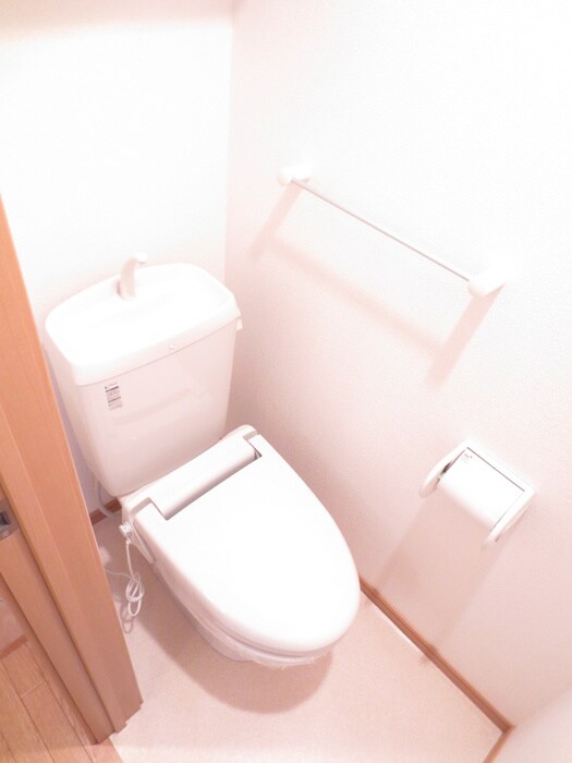 物件内観写真14　(トイレ)