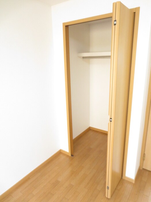 物件内観写真15　(収納)