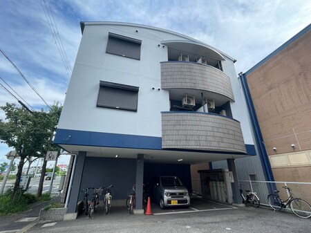 ロイヤルマンション百済外観写真