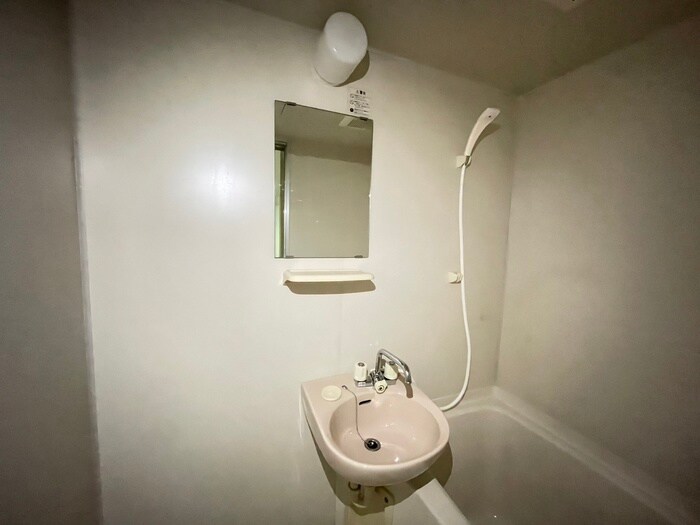 物件内観写真13　(洗面)