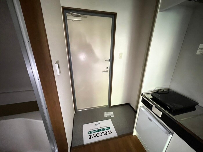 物件内観写真15　(玄関)