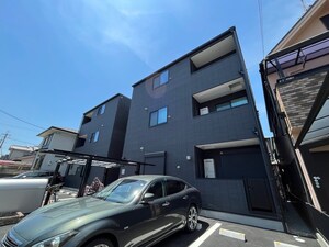リビングライフ八尾山本外観写真