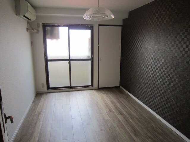 物件内観写真6　(居室)