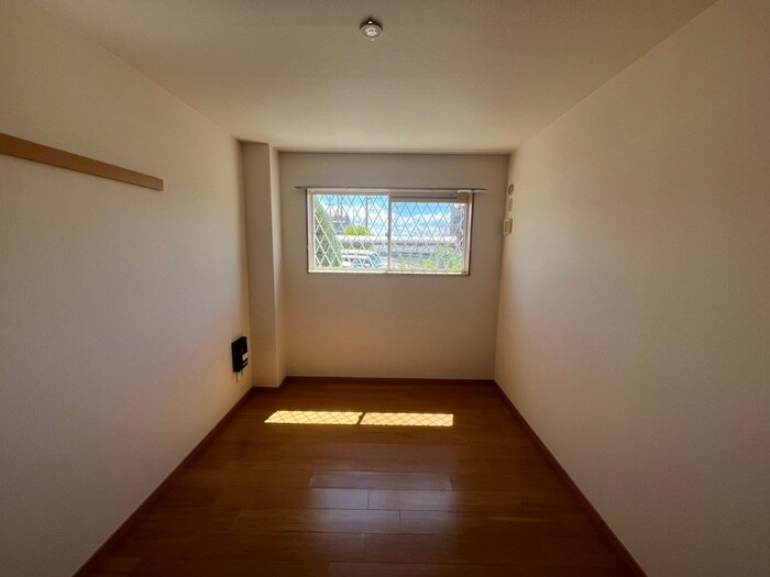 物件内観写真14　(居室)