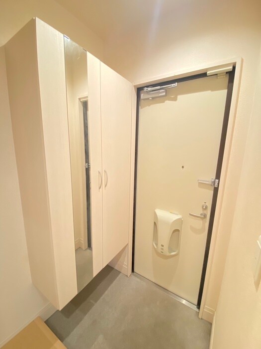 物件内観写真21　(玄関)