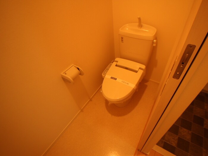 物件内観写真14　(トイレ)