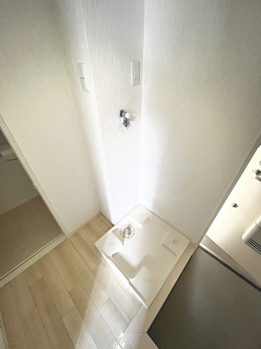 物件内観写真14　(洗濯機置場)