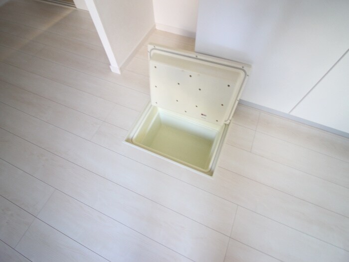 物件内観写真21　(収納)