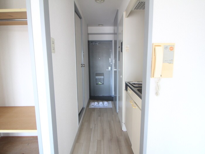 物件内観写真21　(廊下)