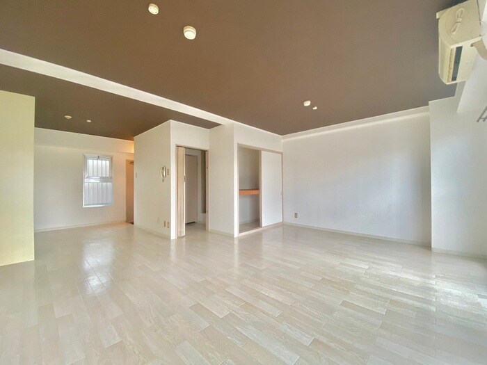 物件内観写真6　(居室)