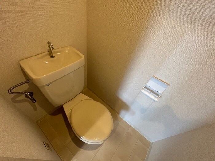 物件内観写真11　(トイレ)