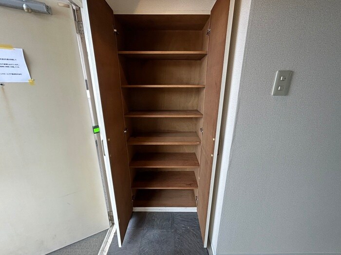 物件内観写真13　(靴箱)