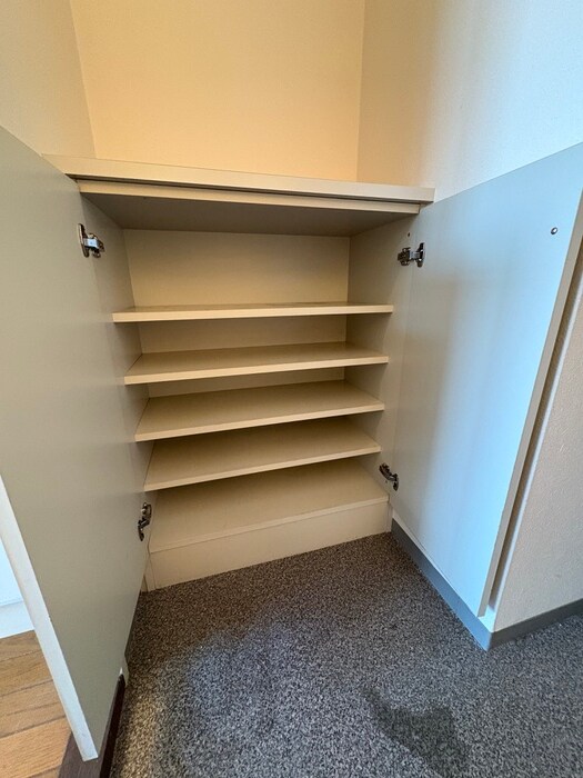 物件内観写真13　(靴箱)