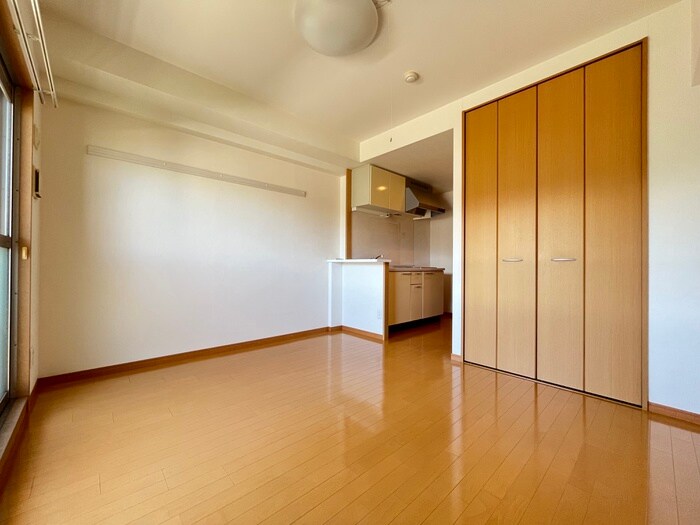 物件内観写真10　(居室)