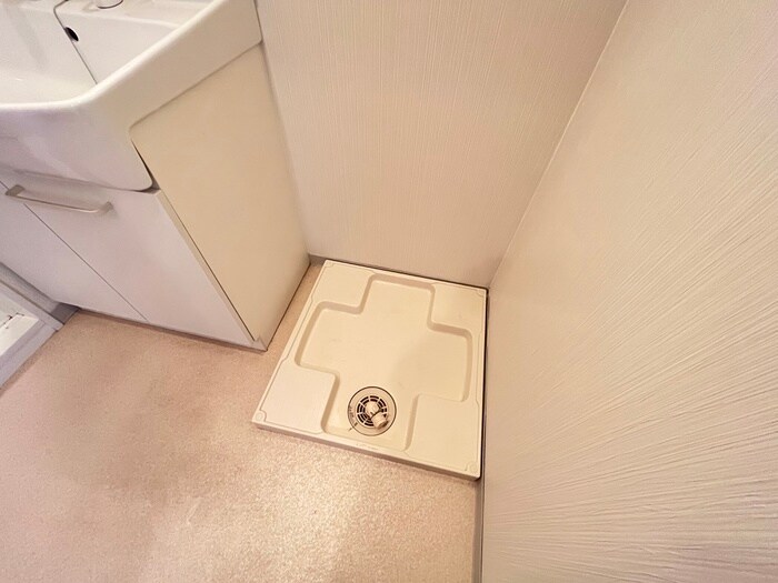 物件内観写真15　(洗濯機置場)