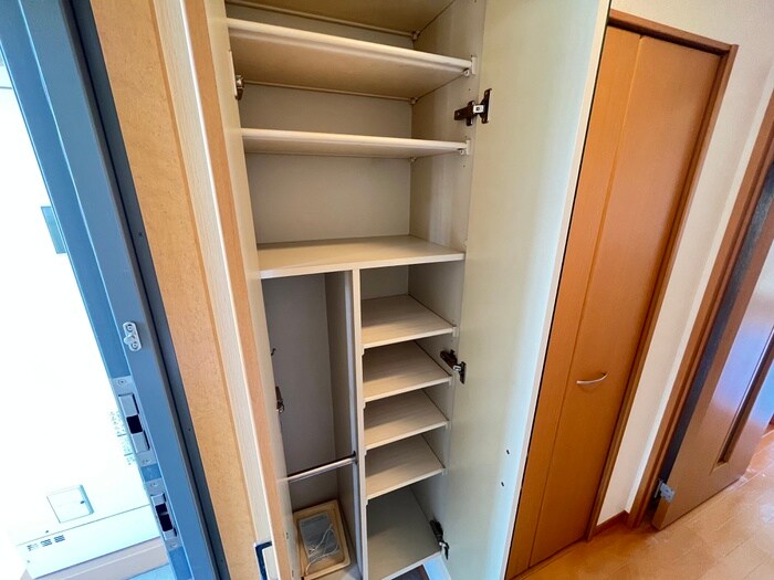 物件内観写真17　(靴箱)