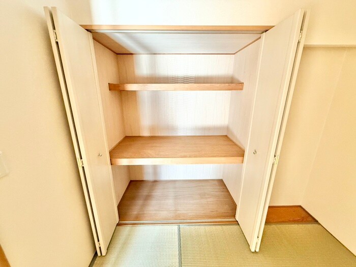 物件内観写真12　(収納)