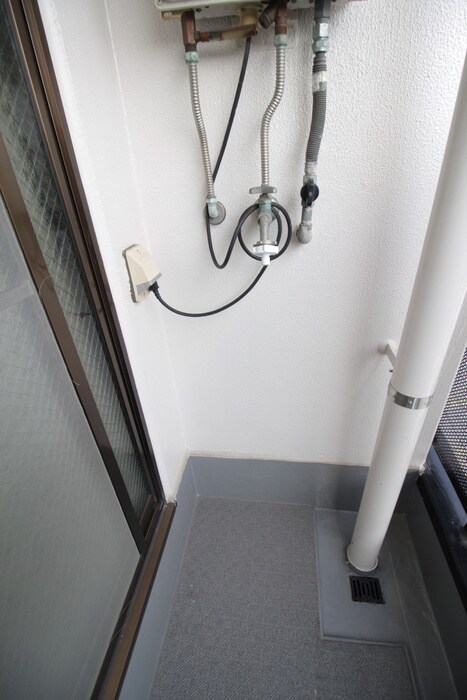 物件内観写真17　(洗濯機置場)