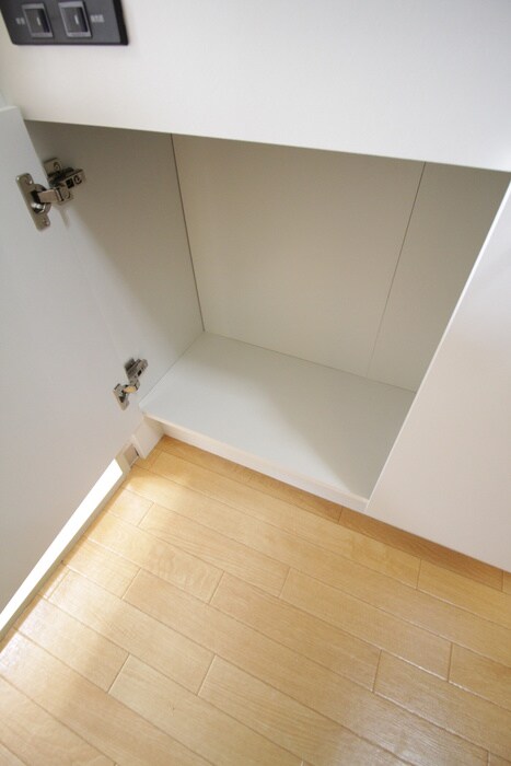 物件内観写真21　(収納)