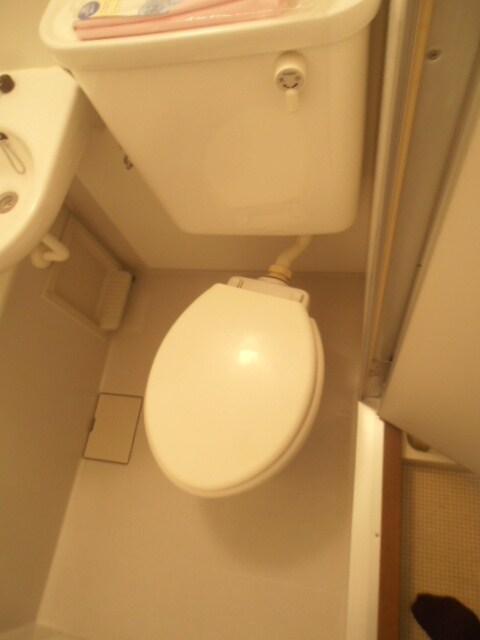 物件内観写真9　(トイレ)