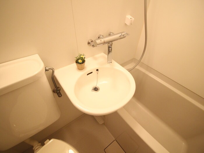 物件内観写真11　(洗面)