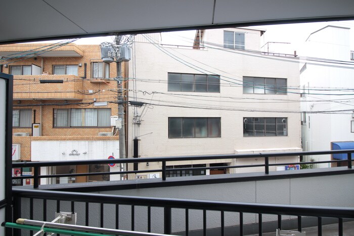 物件内観写真20　(室内からの展望)