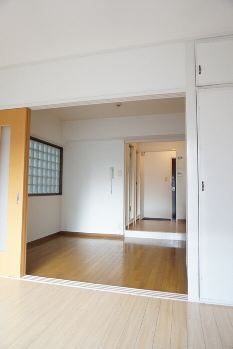 物件内観写真13　(居室)