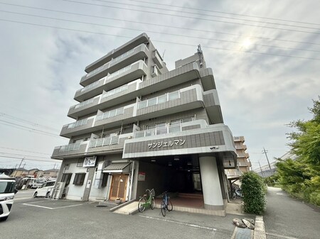 サンジェルマン外観写真