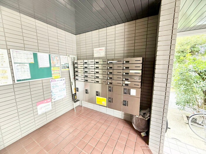 物件外観写真4　(建物設備)