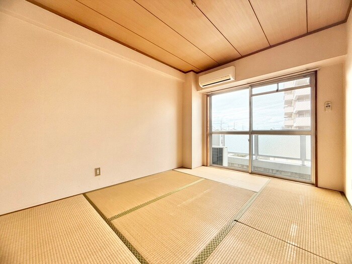 物件内観写真10　(居室)