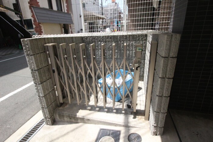 物件外観写真6　(建物設備)