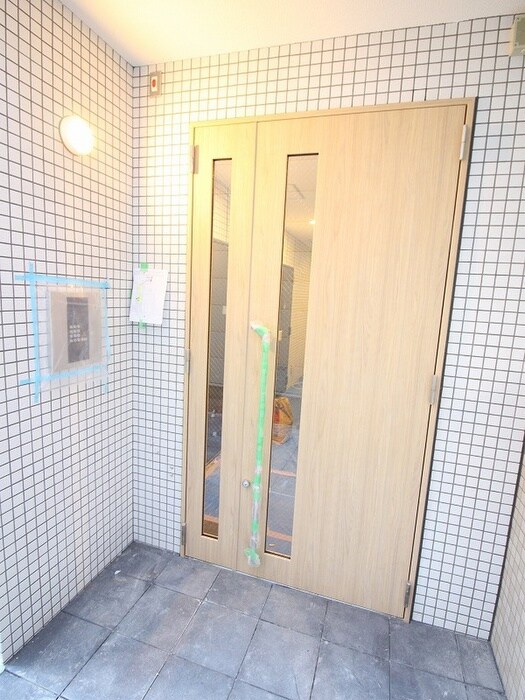 物件外観写真2　(建築中)