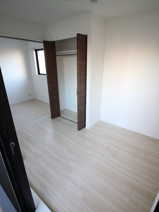 物件内観写真19　(居室)