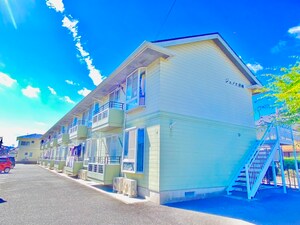 ジュノス唐崎外観写真