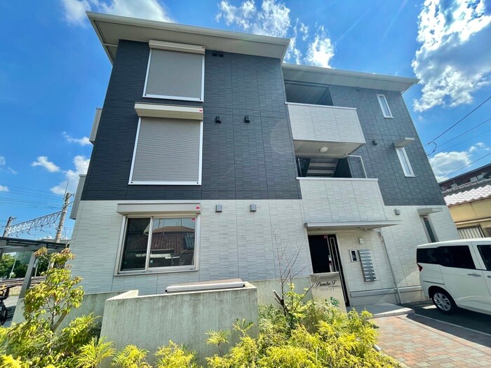 物件外観写真4　(外観写真)