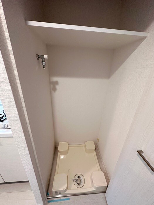 物件内観写真9　(洗濯機置場)